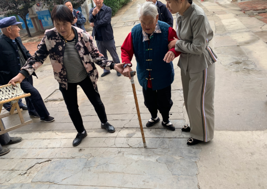 夕陽更紅，晚霞更美，海博醫療開展關愛老人慰問活動